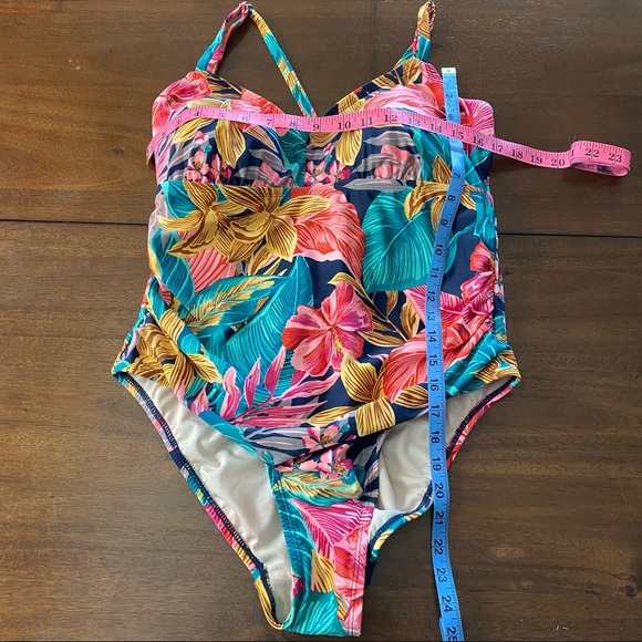Over The Shoulder One Piece Swimsuit Tropical 18W - Picture 2 of 9